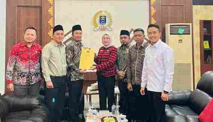 Ketua DPRD kota Metro Ria Hartini Terima Kunjungan Komisioner KPUD Metro