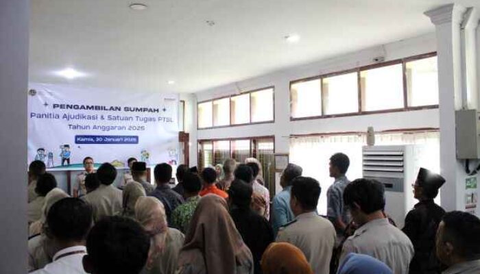 Kantor Pertanahan Kabupaten Agam Gelar Pengambilan Sumpah Panitia Ajudikasi dan Satgas PTSL 2025