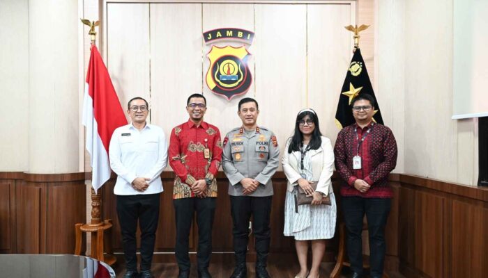 Kapolda Irjen Pol. Rusdi Hartono Sambut Kunjungan Tim OJK Provinsi Jambi