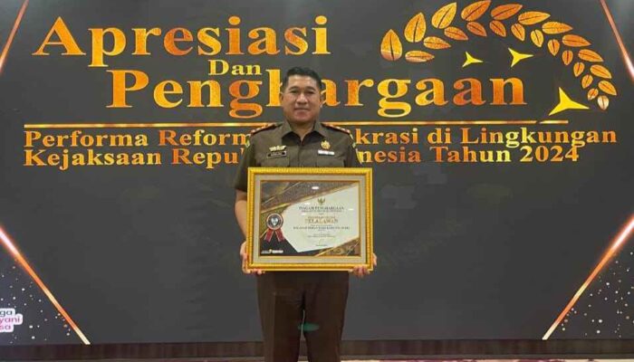 Kejari Pelalawan Ukir Prestasi: Dari WBK Menuju WBBM, Komitmen Pelayanan Terbaik