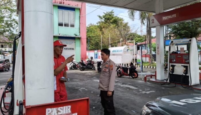 Personel Polsek Wenang Laksanakan Pemantauan Penyaluran BBM Subsidi