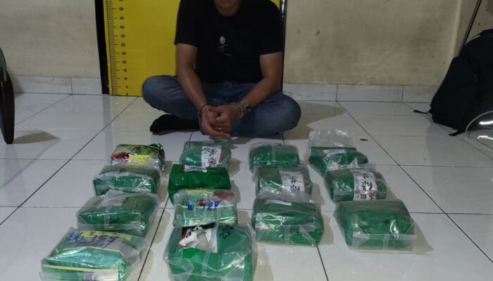 Kejar-kejaran di Jalan Raya, Polda Riau Bekuk Residivis Narkoba dengan 14 Kg Sabu dan Ribuan Ekstasi