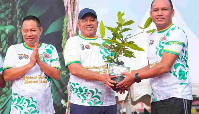 Bupati Siak Alfedri Lepas Peserta Karhutla Fun Run, Ajak Warga Lestarikan Hutan