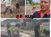 Geram Lambannya Pemerintah, Warga Rejomulyo Patungan Perbaiki Jalan Rusak Parah