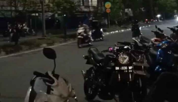 Malam Minggu Mencekam di Perawang: Jalanan Mendadak Berubah Sirkuit Balap Liar!