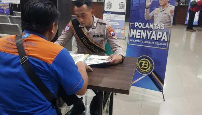 Polantas Menyapa di Samsat Surabaya Selatan: Wujud Pelayanan Humanis dan Tanpa Calo
