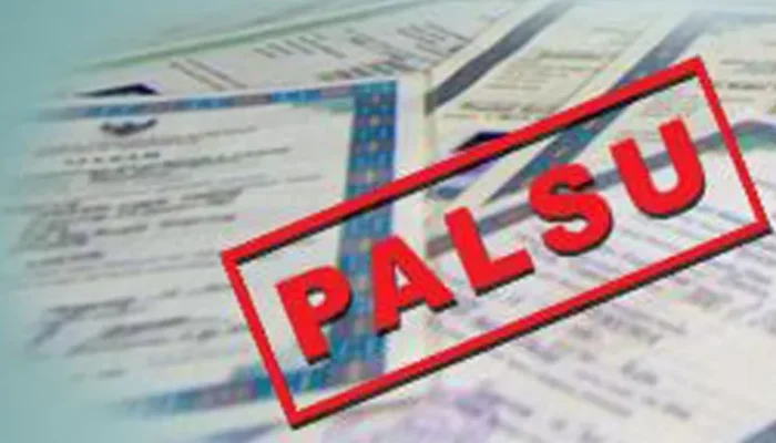 Ijazah Diduga Palsu, Anggota DPRD Kediri Terancam Tersangka, AMI Bongkar Kejanggalan Fatal