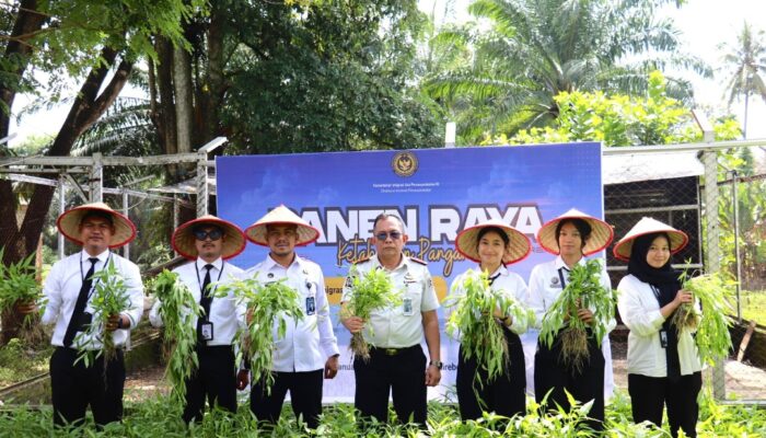 Mendukung Ketahanan Pangan: Lapas Rantauprapat Ikuti Panen Raya Serentak Kemenimipas