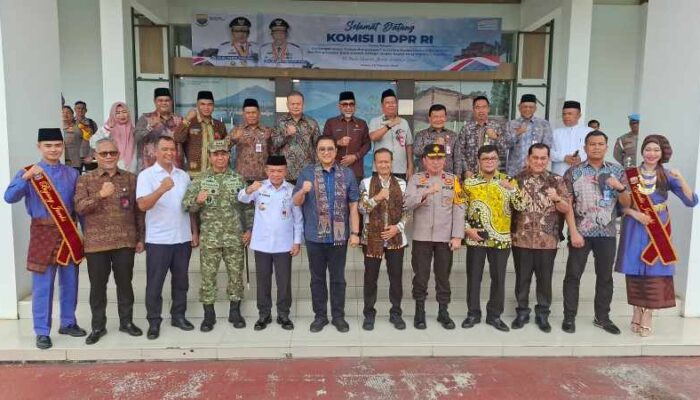 Tingkatkan Sinergitas, Danrem 042/Gapu Sambut Kunjungan Kerja Komisi II DPR RI di Jambi