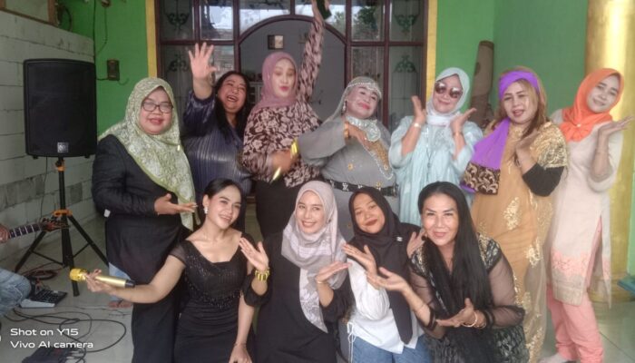 Digoyang Artis Titin Kharisma Halal Bihalal Sidoarjo Damai Bersatu Makin Meriah