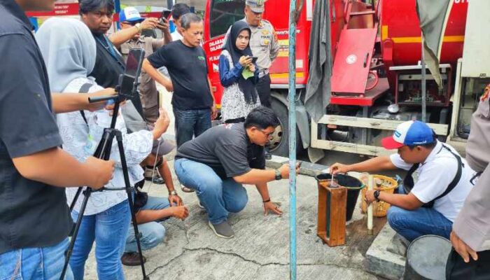 Pastikan Takaran Sesuai, AWaSI Jambi Saksikan Langsung Pengukuran BBM di SPBU Nusa Indah