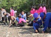 Sambut HUT Bhayangkara ke-80, Ditpolairud Polda Jambi dan Polres Tanjab Barat Tanam 2.000 Mangrove