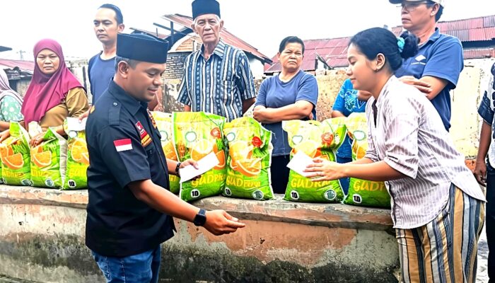 Jum’at Berkah GRIB Jaya Labuhanbatu Santuni Korban Kebakaran