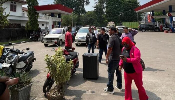 Soroti Dugaan Mafia BBM Subsidi, AWaSI Jambi Gelar Aksi Damai di SPBU Paal Lima