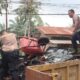 Polres Labuhanbatu Hadir Ditengah Masyarakat, Bersihkan Puing Kebakaran