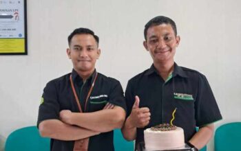Bank Syariah Annisa Mukti Beri Kejutan Ulang Tahun ke Kontributor Media di Sidoarjo