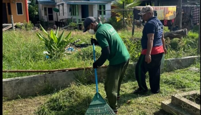 Tanamkan Jiwa Nasionalisme, Warga Binaan Lapas Labuhan Bilik Gelar Aksi Bakti Bersihkan Makam Pahlawan