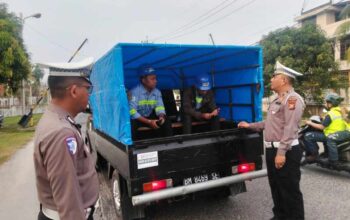 Penertiban Lalu Lintas di Perawang, Polsek Tualang Tindak Pelanggar Demi Tingkatkan Kesadaran Masyarakat
