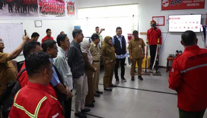 Siak Pertahankan “Zero Fire Spot”, Bupati Afni Inspeksi Markas Canggih PT Arara Abadi