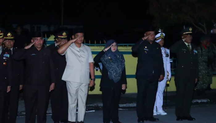 Bupati Siak Pimpin Apel Kehormatan dan Renungan Suci Peringatan HUT ke-81 RI