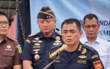 KAKI Jatim: Gebrak Rokok Ilegal hingga Penyelundupan, Kinerja Dirjen Bea Cukai Layak Diapresiasi Presiden