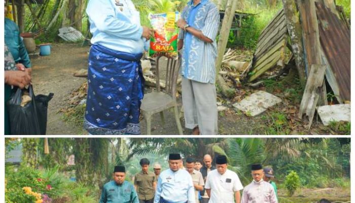 Menyambut HUT ke-27 Siak, Wabup Syamsurizal Salurkan Bantuan Sembako Lansia di Sungai Apit